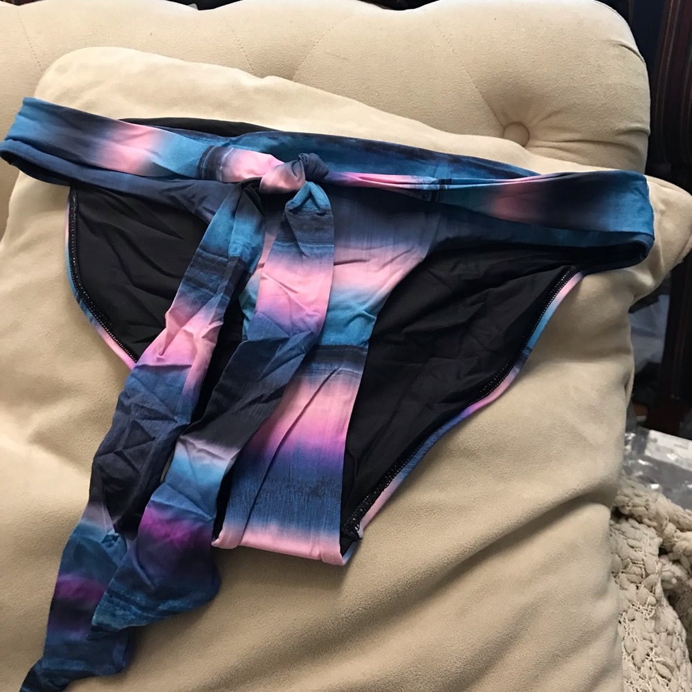 Petal Sea bikini bottoms